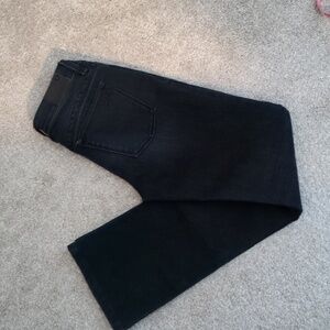 DL1961 Bootcut Jennifer dark wash jeans. Size 26